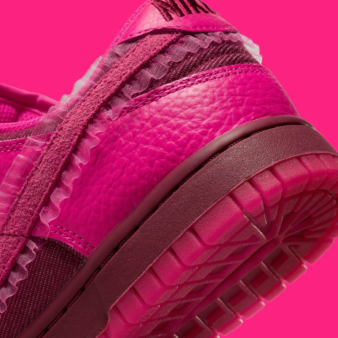 Nike Women's Dunk Low - 'Valentine's Day' | Shelflife