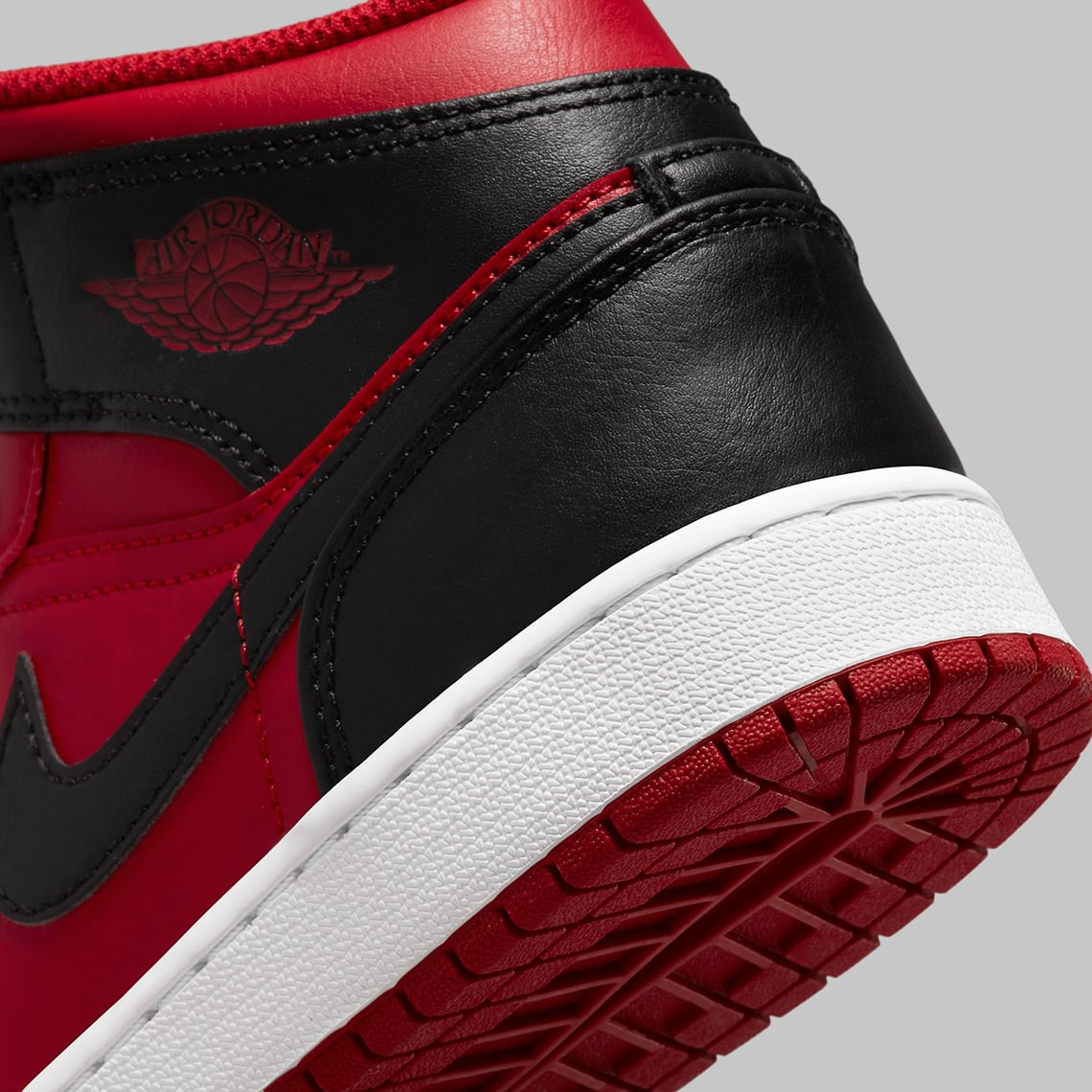 Air Jordan 1 Mid - 'Reverse Bred' | Shelflife