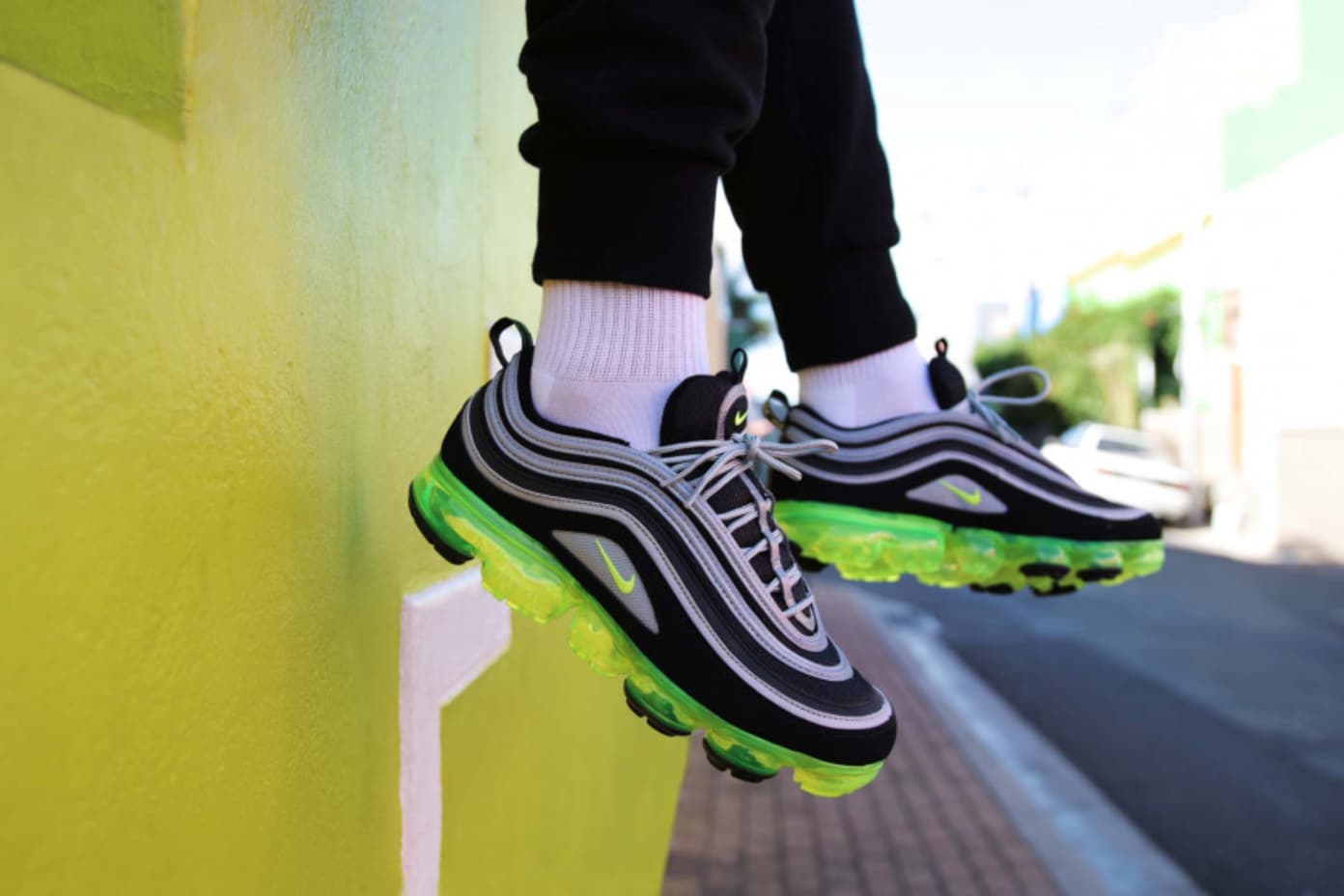 Nike Air VaporMax 97 “Neon”