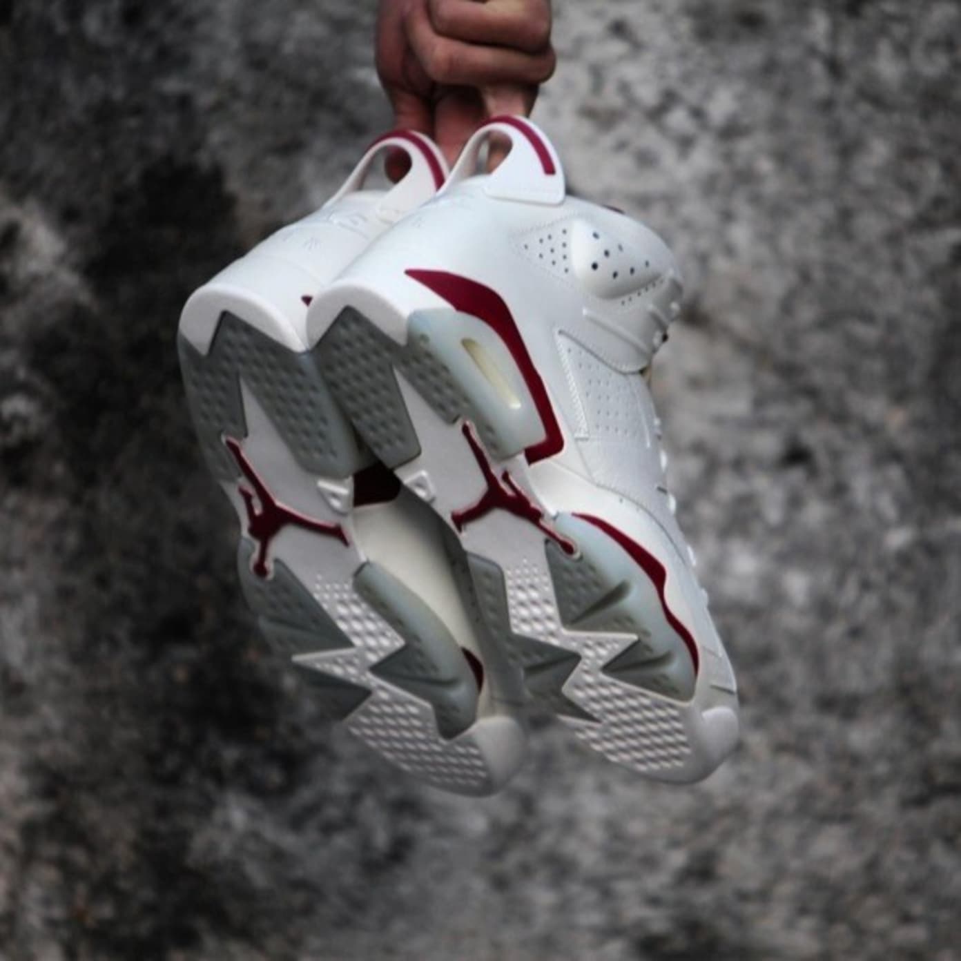 Nike Air Jordan Retro 6 &quot;Maroon&quot;