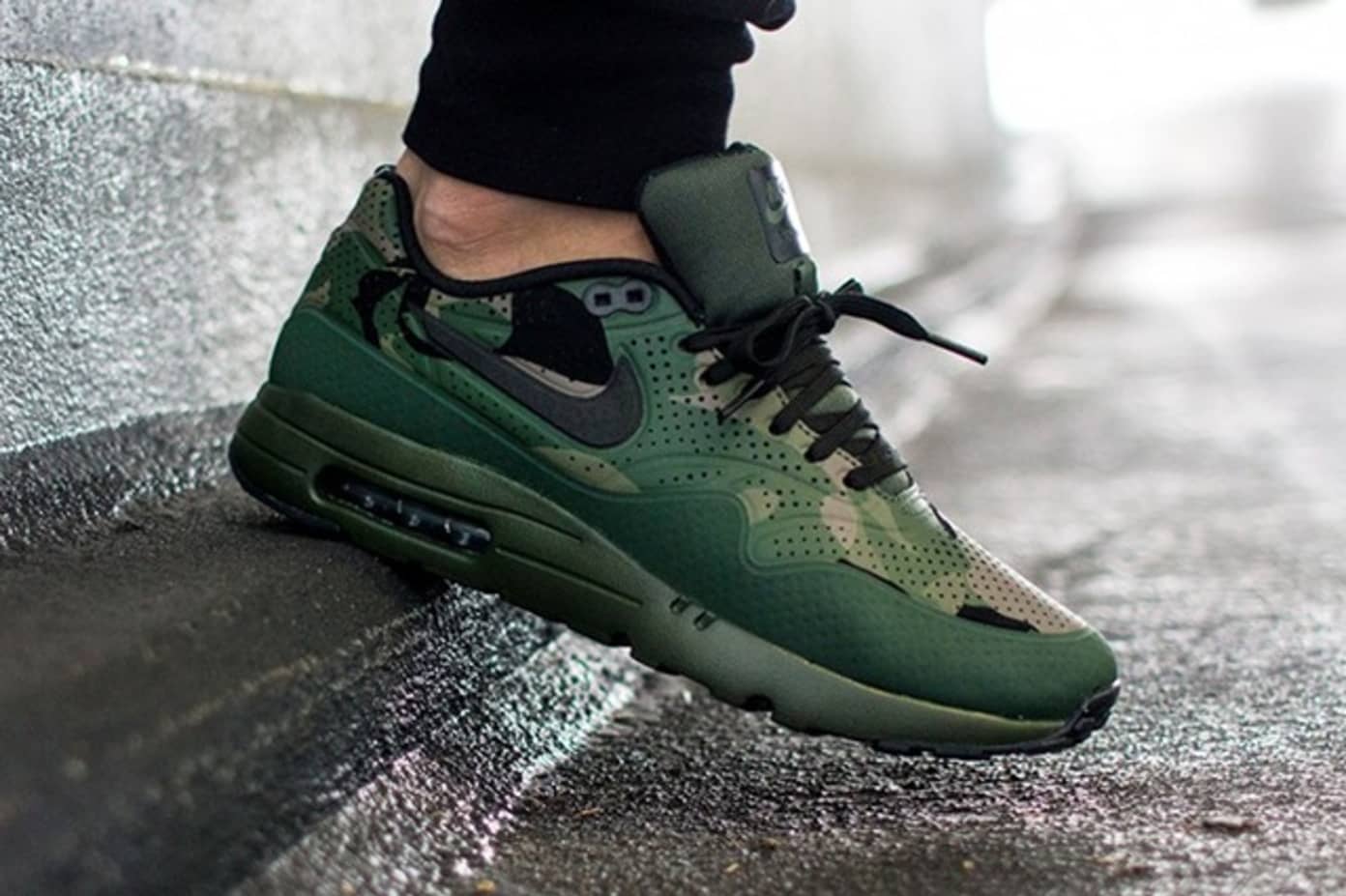 Nike Air Max 1 Ultra Moire Carbon Green Camo