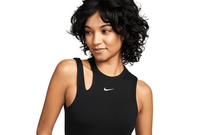 Nike Sportswear Women's Short-Sleeve Bodysuit. Nike ZA