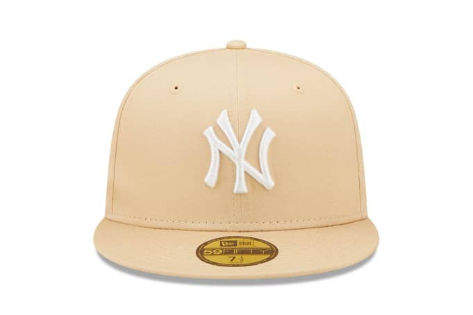 New Era New York Yankees League Essential 59FIFTY Fitted Cap