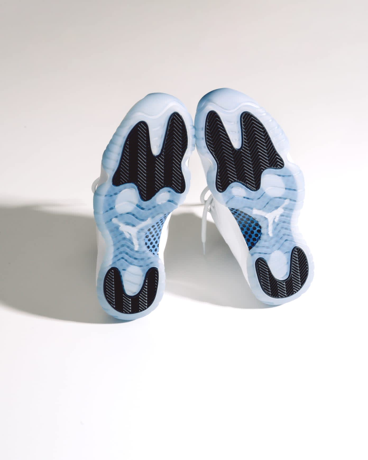 Air Jordan 11 Legend Blue Shelflife