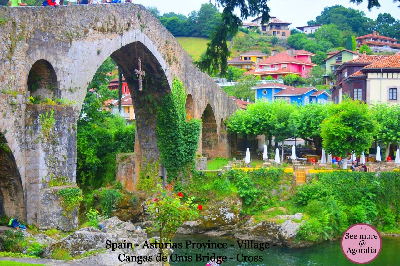 Spain-Asturias-Province-Village-Cangas-de-Onis-Bridge-Cross