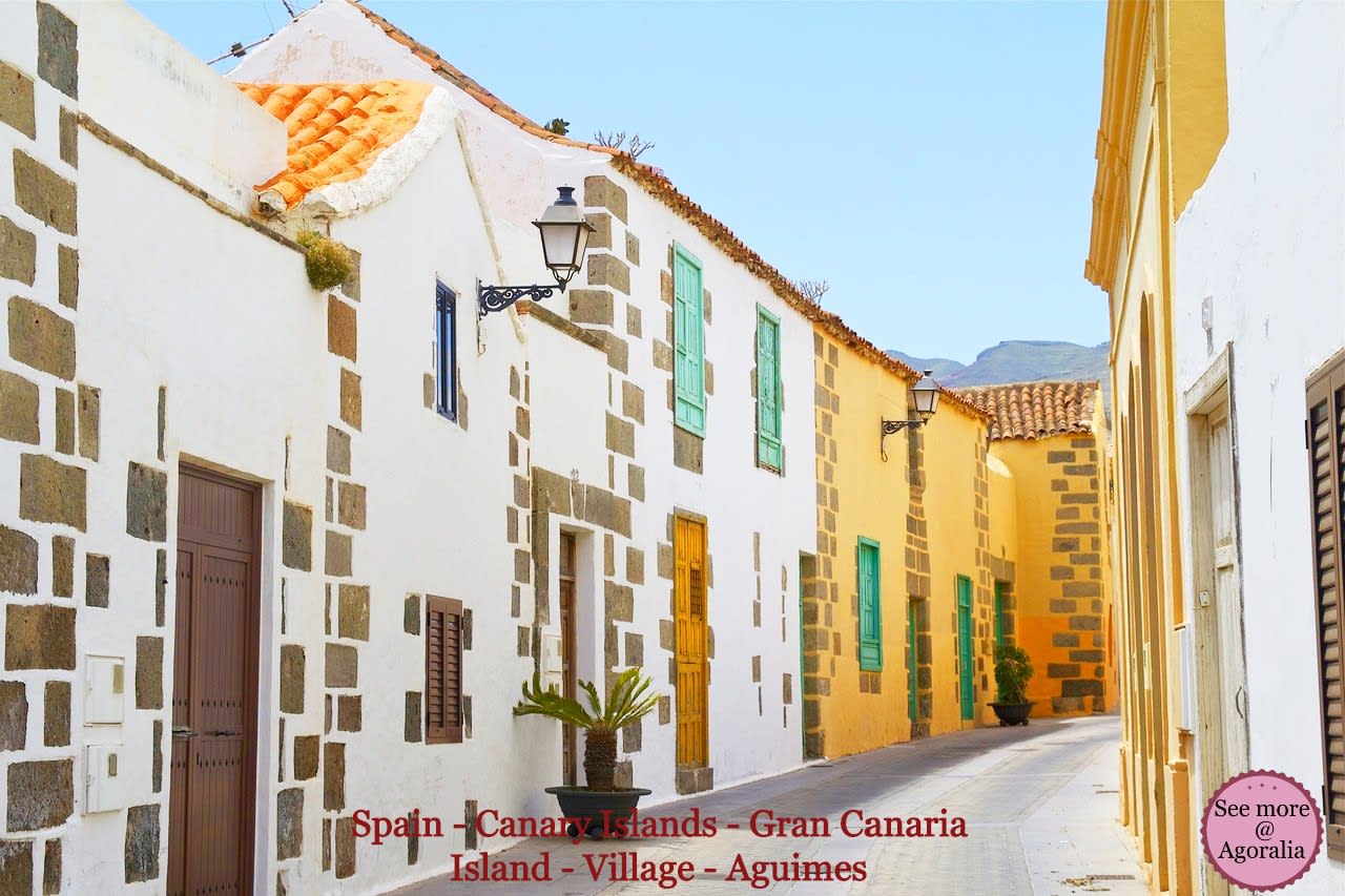 Spain-Canary-Islands-Gran-Canaria-Island-Village-Aguimes