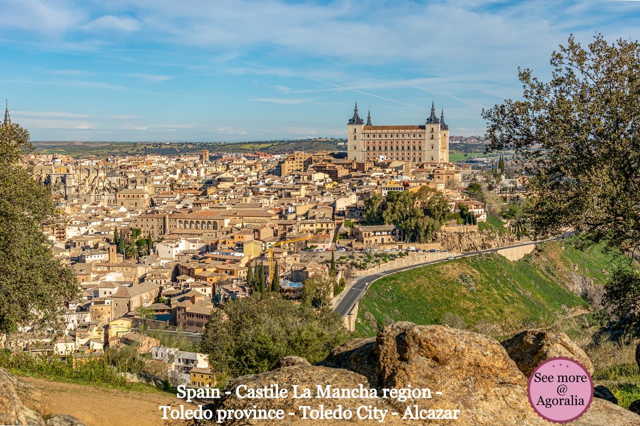 Spain-Castile-La-Mancha-region-Toledo-province-Toledo-City-Alcazar