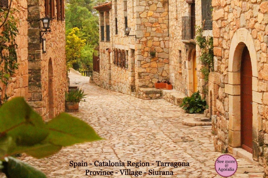 Spain-Catalonia-Region-Tarragona-Province-Village-Siurana