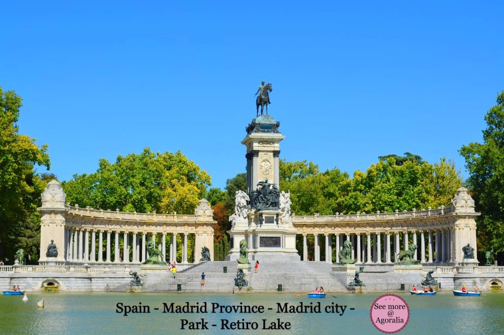 Spain-Madrid-Province-Madrid-city-Park-Retiro-Lake