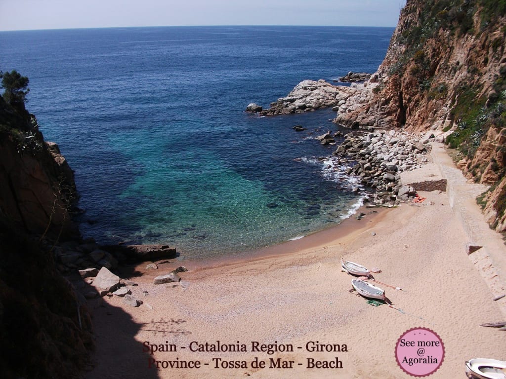 Spain-Catalonia-Region-Girona-Province-Tossa-de-Mar-Beach
