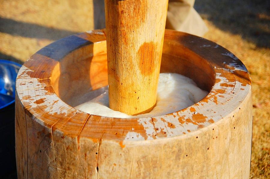 Japan-Activity-Mochi-Making-new-years