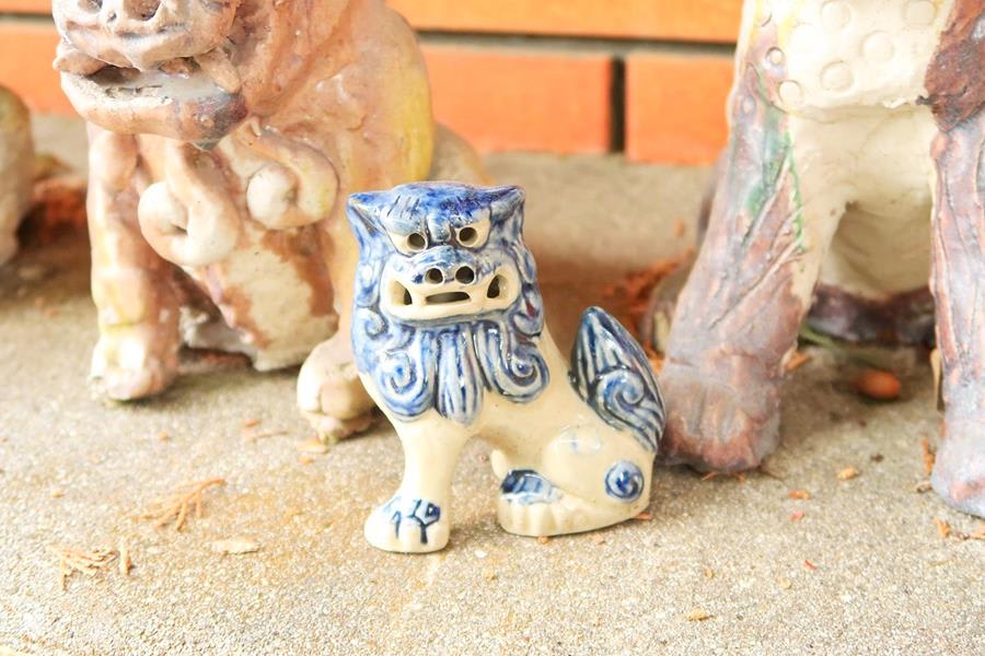 Japan-Okinawa-Traditional-craft-Shiisaa