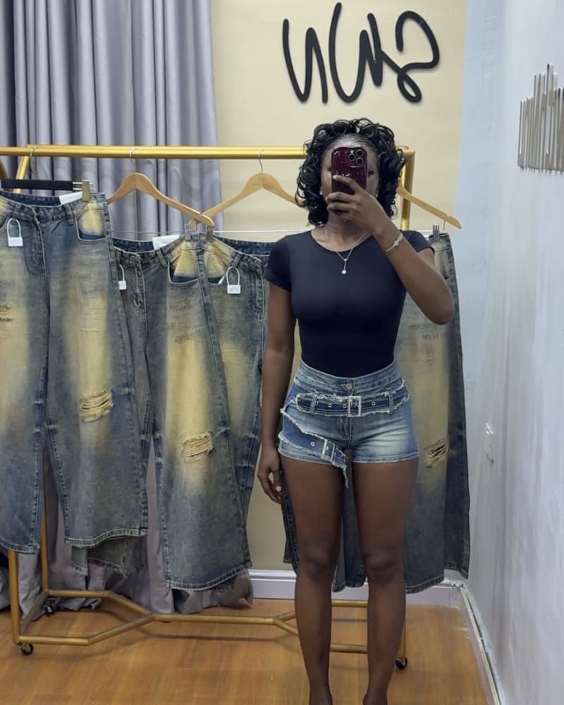 Buckle Detailed Bumshorts
