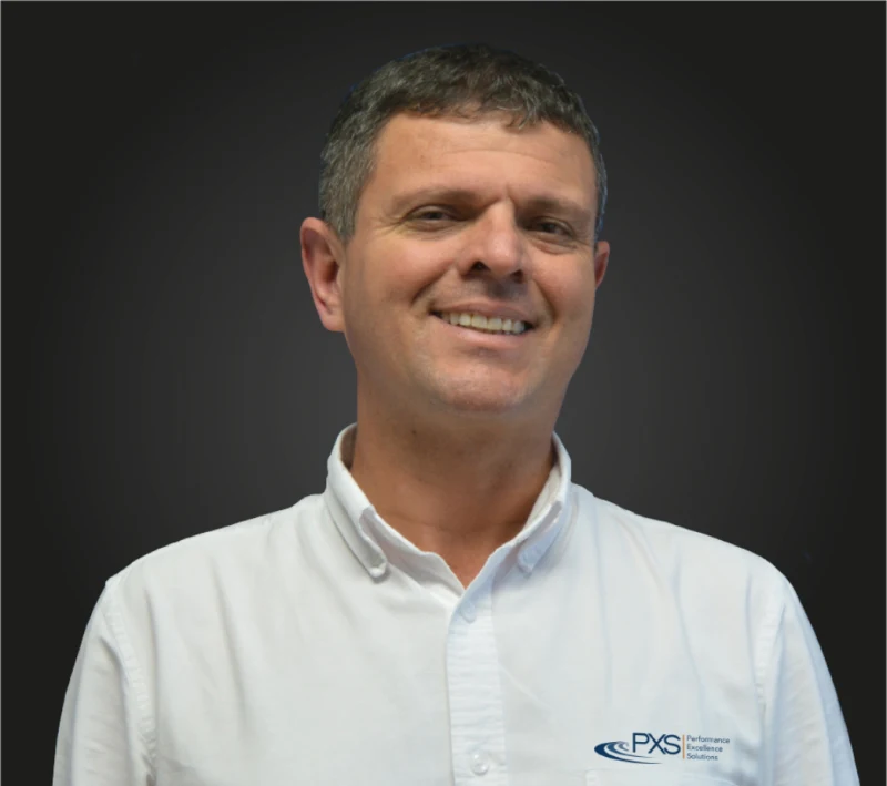 Edwin Garro Chavarría headshot.