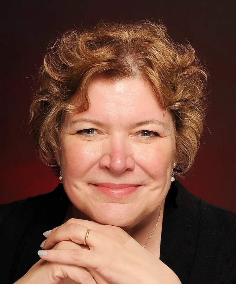 Judy Cloo headshot.