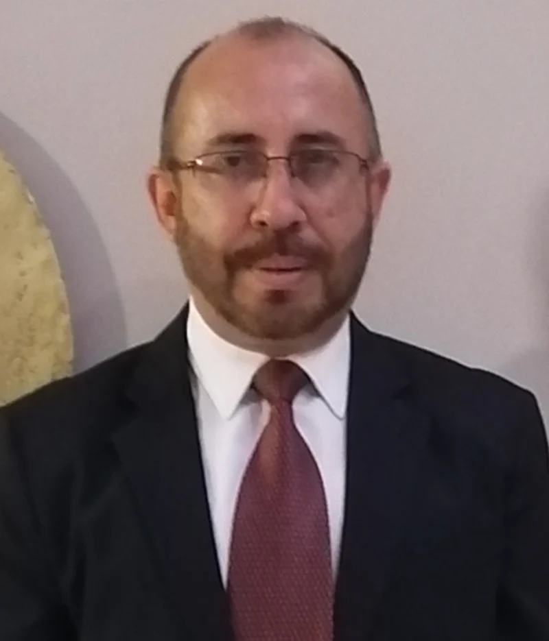 Teodoro Ortiz headshot.