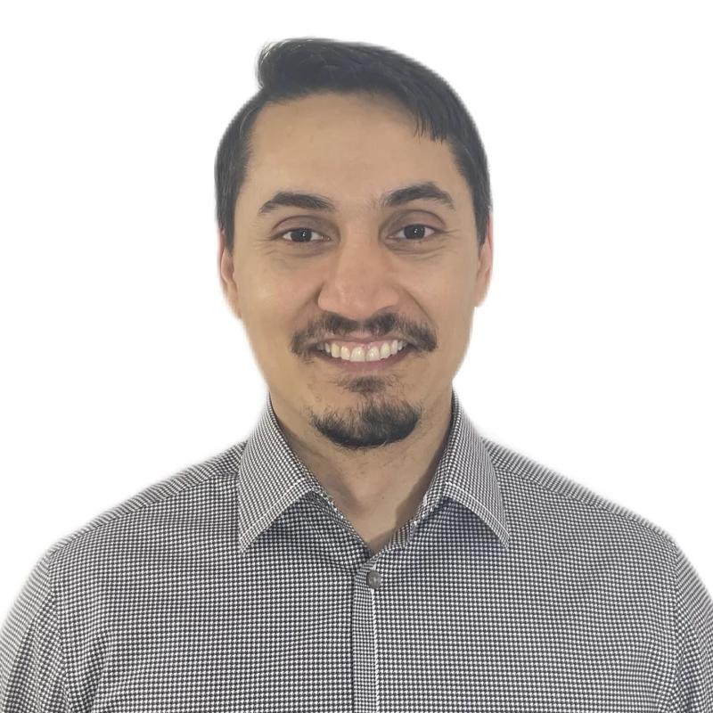 Ravi Uppal headshot.