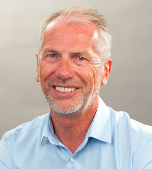 Steve Nicoll headshot.