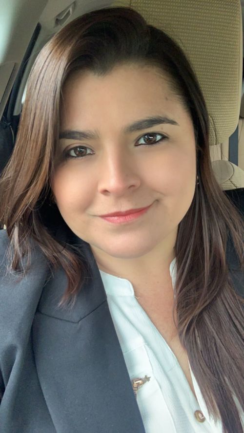 Adriana Quesada headshot.