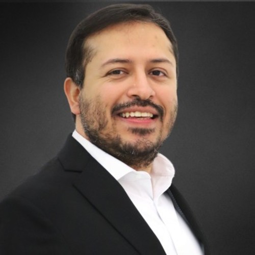 Daniel Moreno headshot.