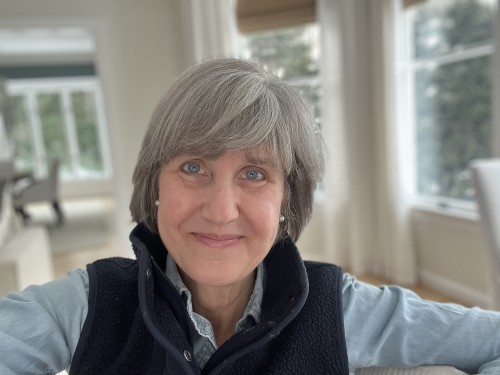 Melinda Manente headshot.