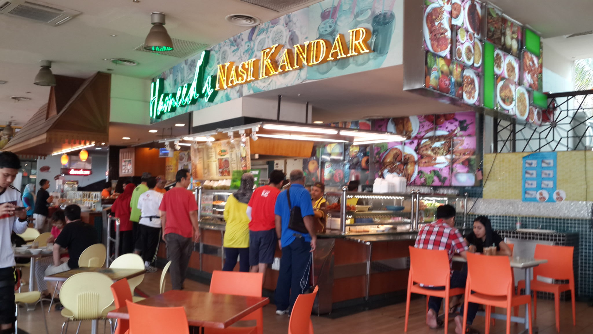 Cafes at the Putrajaya Mosque