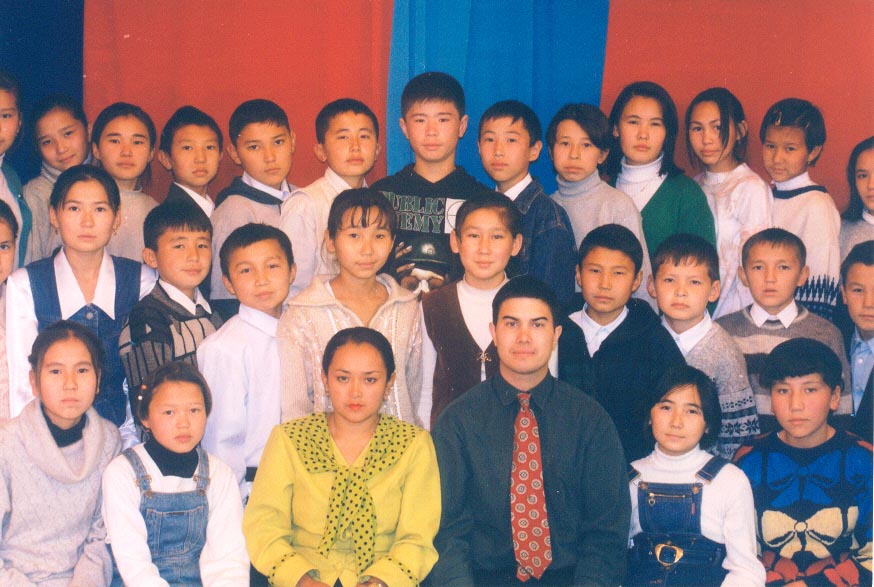 Grade 6 and their homeroom teacher at the Karatau Lyceum (Karatau, Kazakhstan)