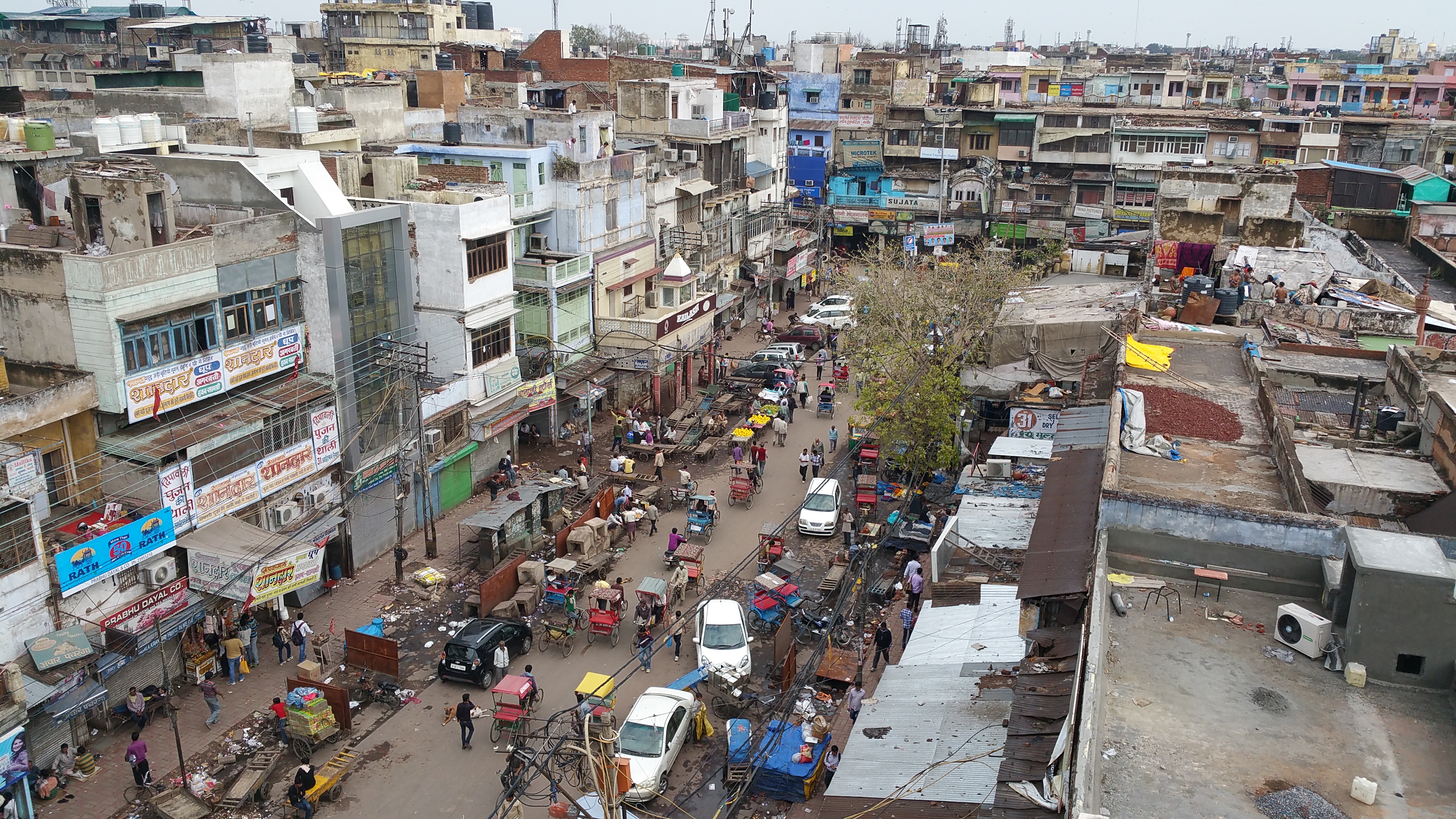 Crowed city in New Dehli, India.