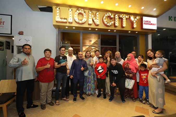 Lion City Cafe & Restaurant in Saigon, Vietnam.