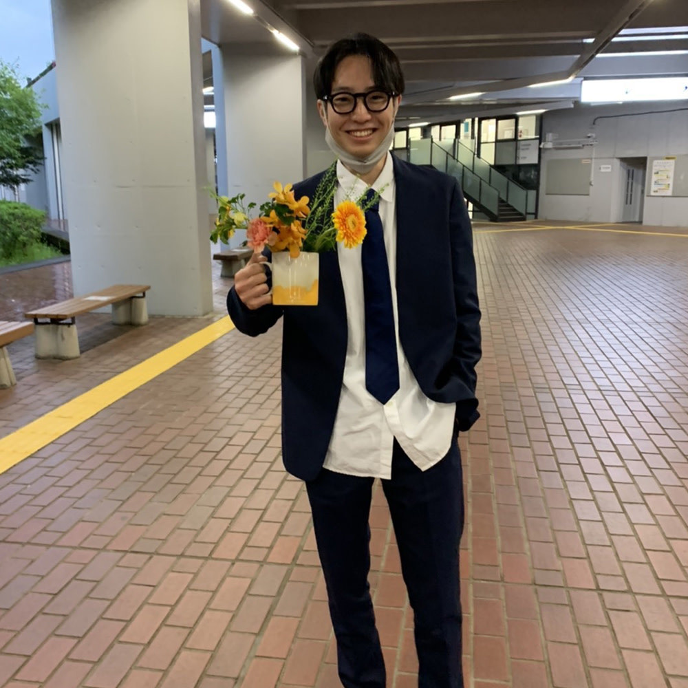 中央大学の学生 ぽつねん 中大図鑑 学生編