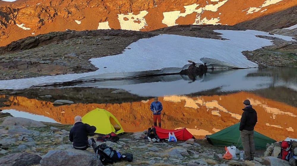 Overnight stop, Fastpacking in the Sierra Nevada