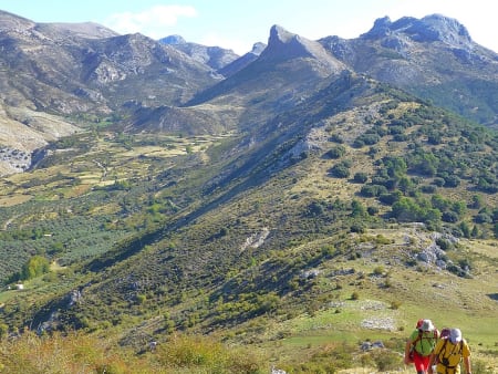 Climbing up to the Peñon de la Mata, Sierra de Huetor