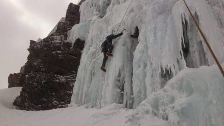 Don't Climb the Yellow Ice, Ice climbing, Sierra Nevada