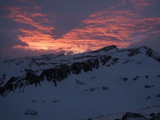 Winter sunset from the Villavientos hut