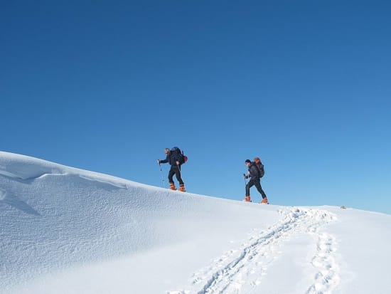 fantastic snow and blue skies to start with