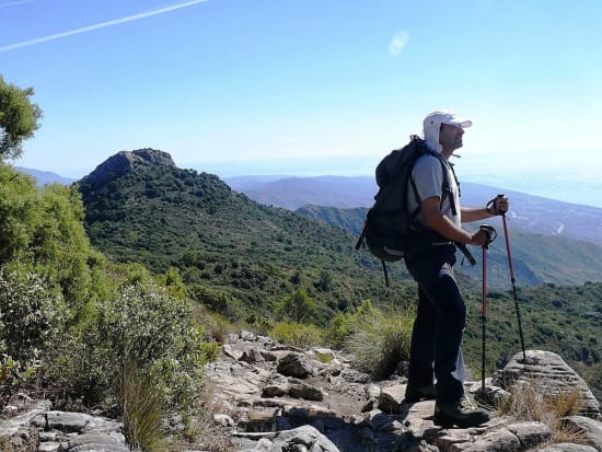 High up closing on the summit of La Concha