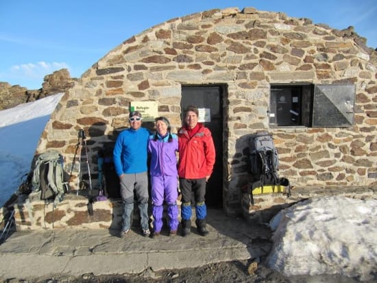 Outside the Refugio Cariguela