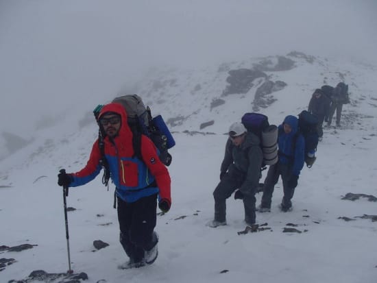 Climbing up to Posiciones near Veleta (3394m)