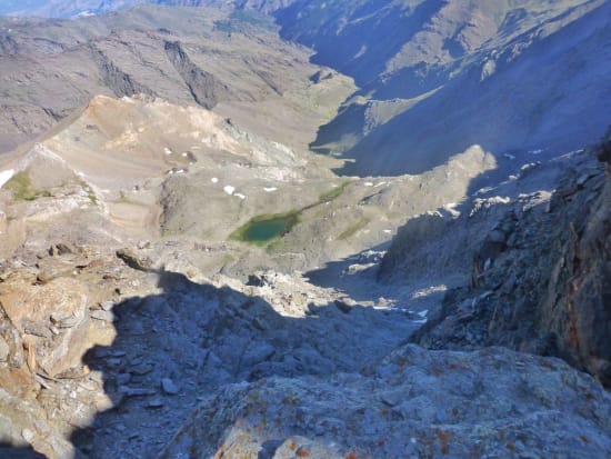 Looking down to the Laguna de la Mosca far below