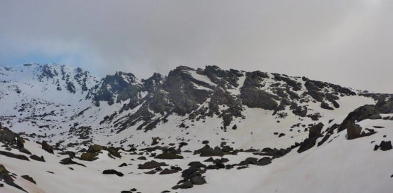 The NW ridge of Tozal de Cartujo seen from the approach