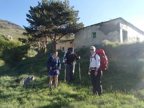 Leaving the Refugio Horcajo