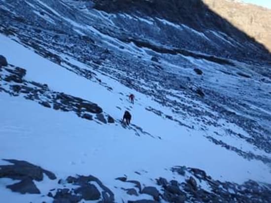 Approaching the ridge