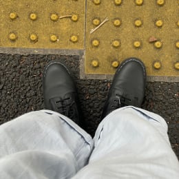 投票に行ってた
