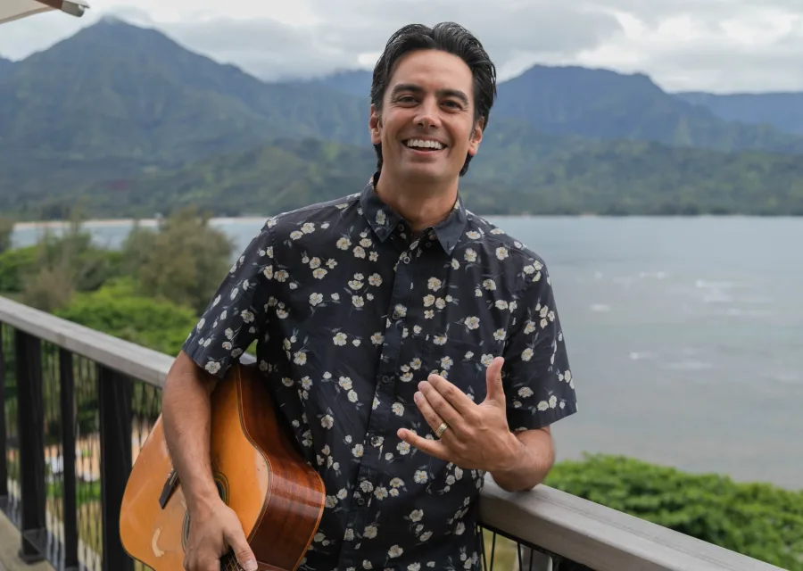 Kevin Miso performing at Welina Terrace