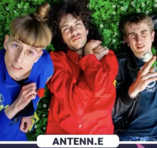 Antenn.e (release-party) + Liiek + Rive Droite Country Club cover