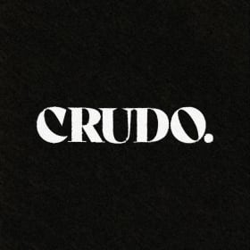 Crudo.