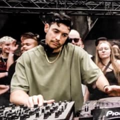 DAX J