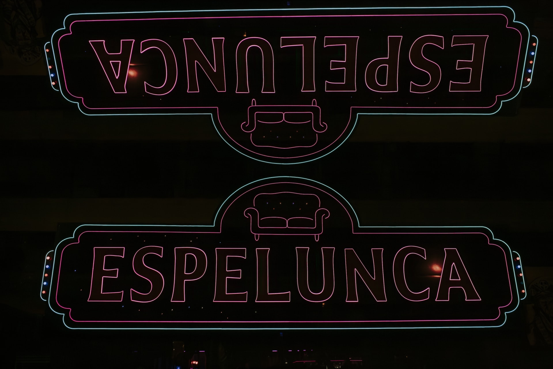 De Vuelta Al Caos - Latinidades Cover