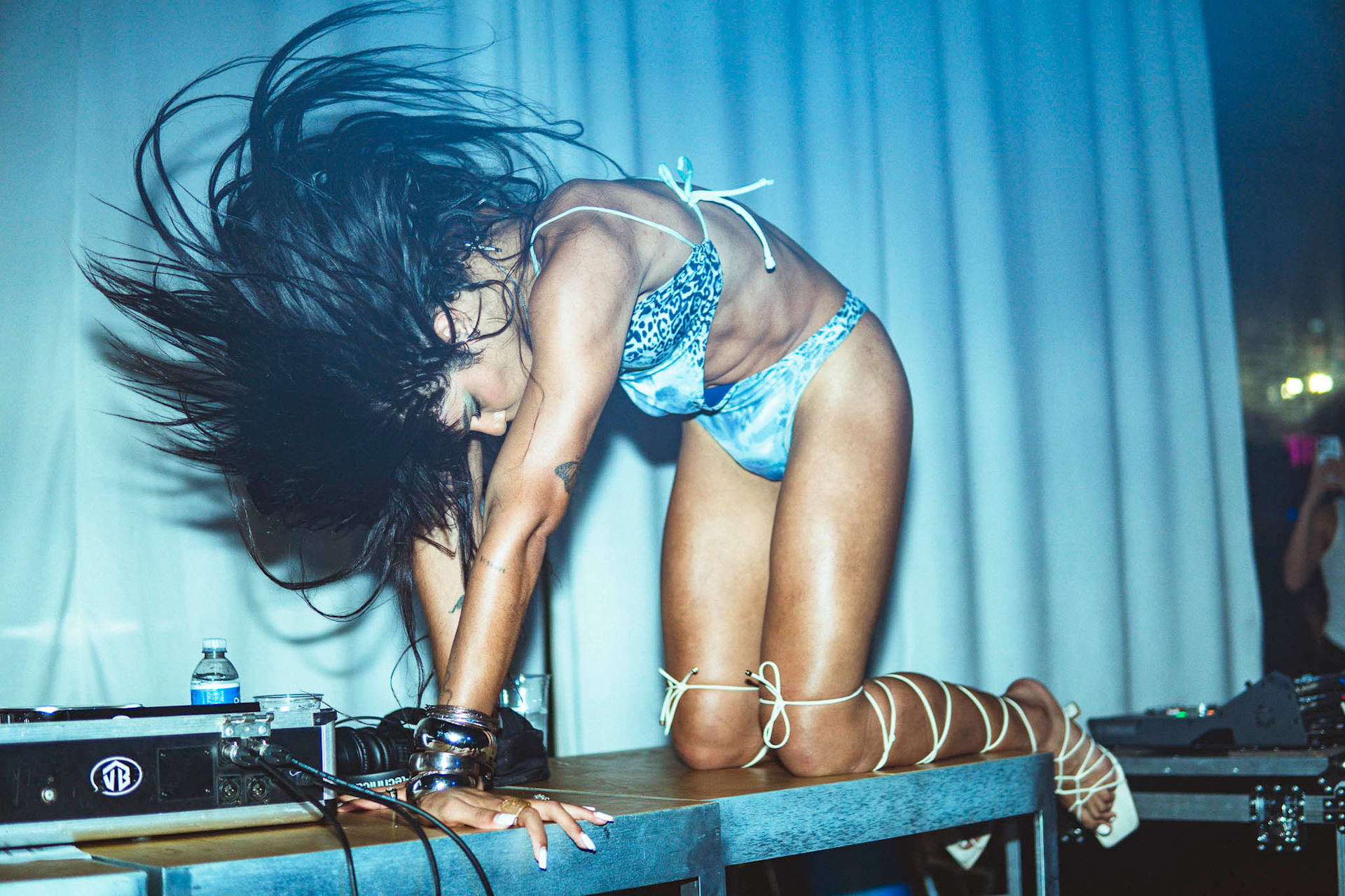 Tesãozinho Inicial: Tesão2000 Rj No Trauma Cover