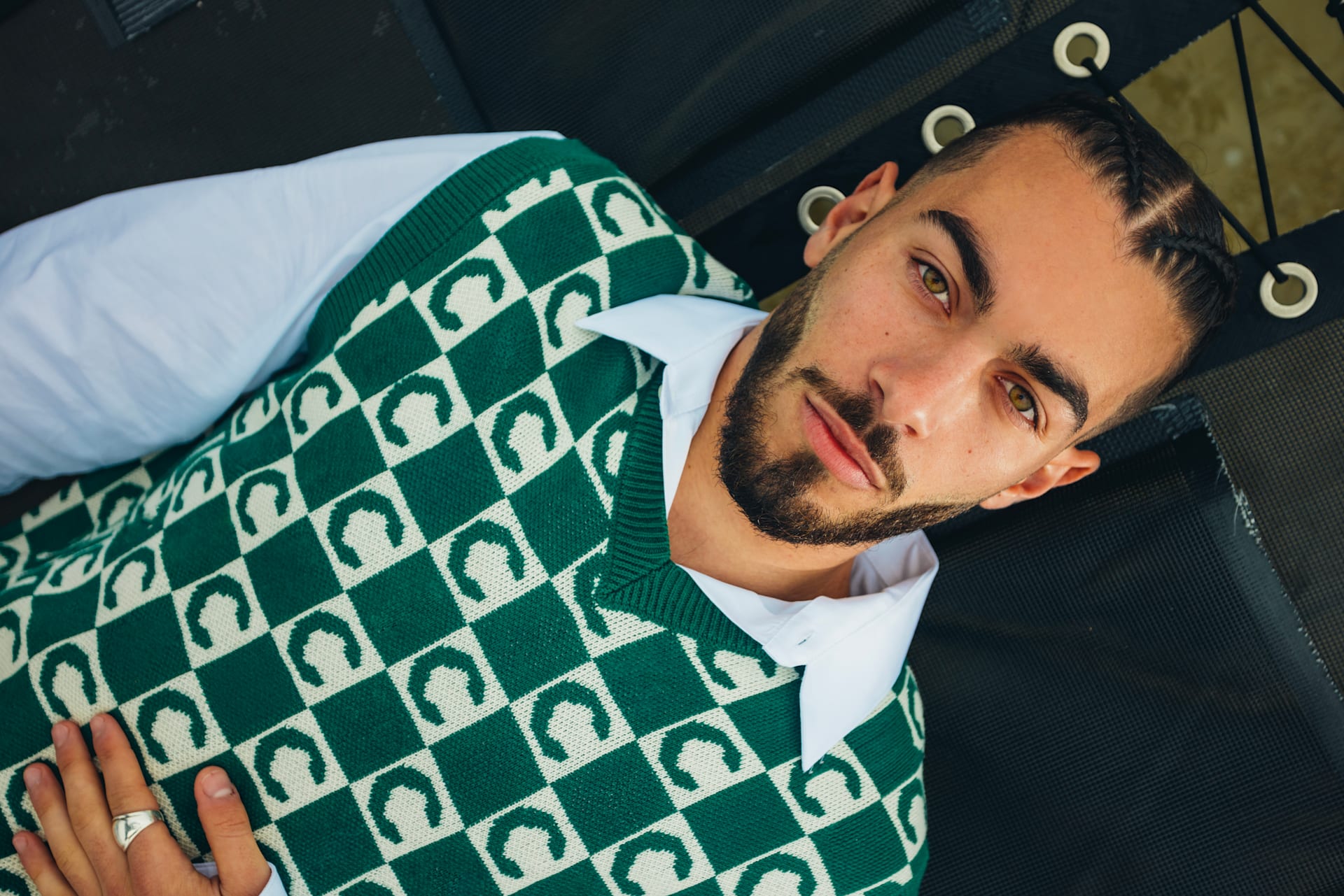 Chiloo Besançon Cover